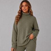 Women's Relaxed Ribbed Turtleneck Sweater in Green