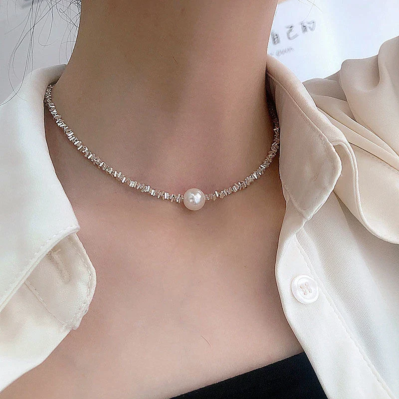 Pearl Detail Necklace – Lightweight, Easy to Layer, Even Finish