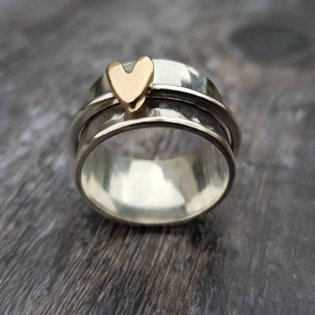 Gold-Tone Ring in Sizes 6 to 9 – Lightweight, Easy to Layer