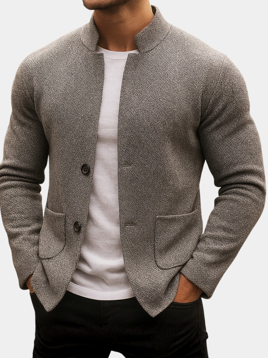 Soft Knitted Cardigan for Men – Timeless Shape, Clean Front Fastening