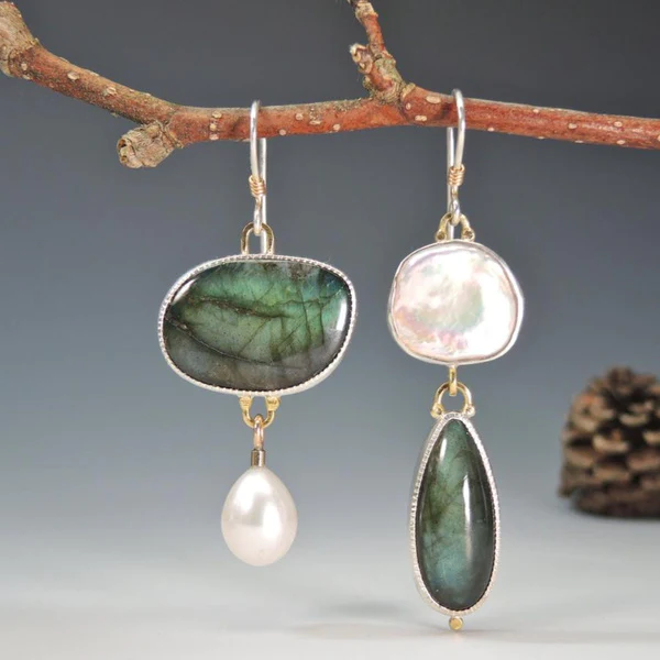 Vintage-Style Layering Earrings – Comfortable, Lightweight, One Size