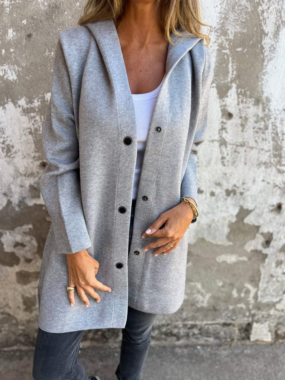 Hooded Knit Vest for Women – Warm Lining, Relaxed Fit, Clean Front Closure