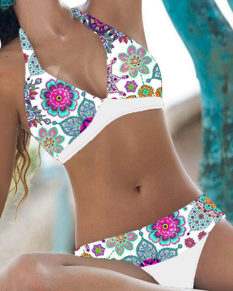 Stretch Bikini Set for Women – Timeless Shape, Stays in Place When Swimming in White