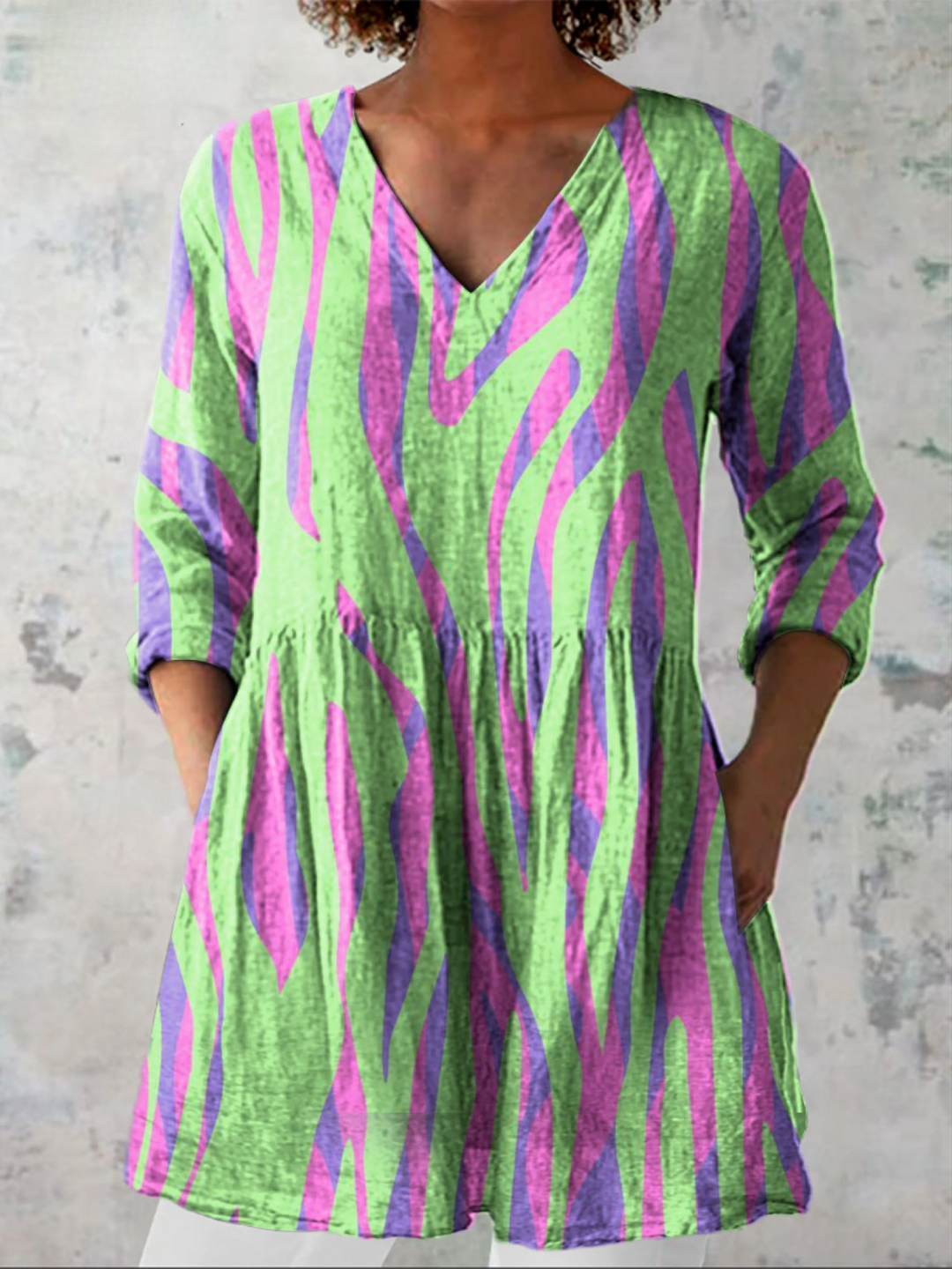 Elegant Blouse for Women – Timeless Shape, Neat Collar, Structured Shoulders in Green