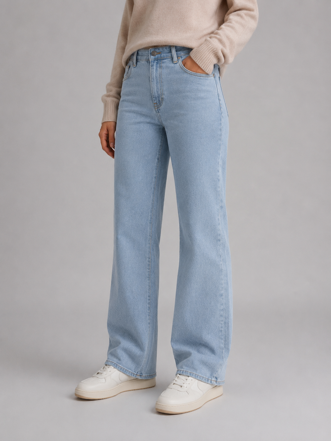 High-Waisted Wide-Leg Denim Jeans for Women – Five-Pocket Style, Light Wash in Denim Blue